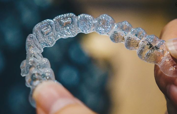 khay niềng ivisalign